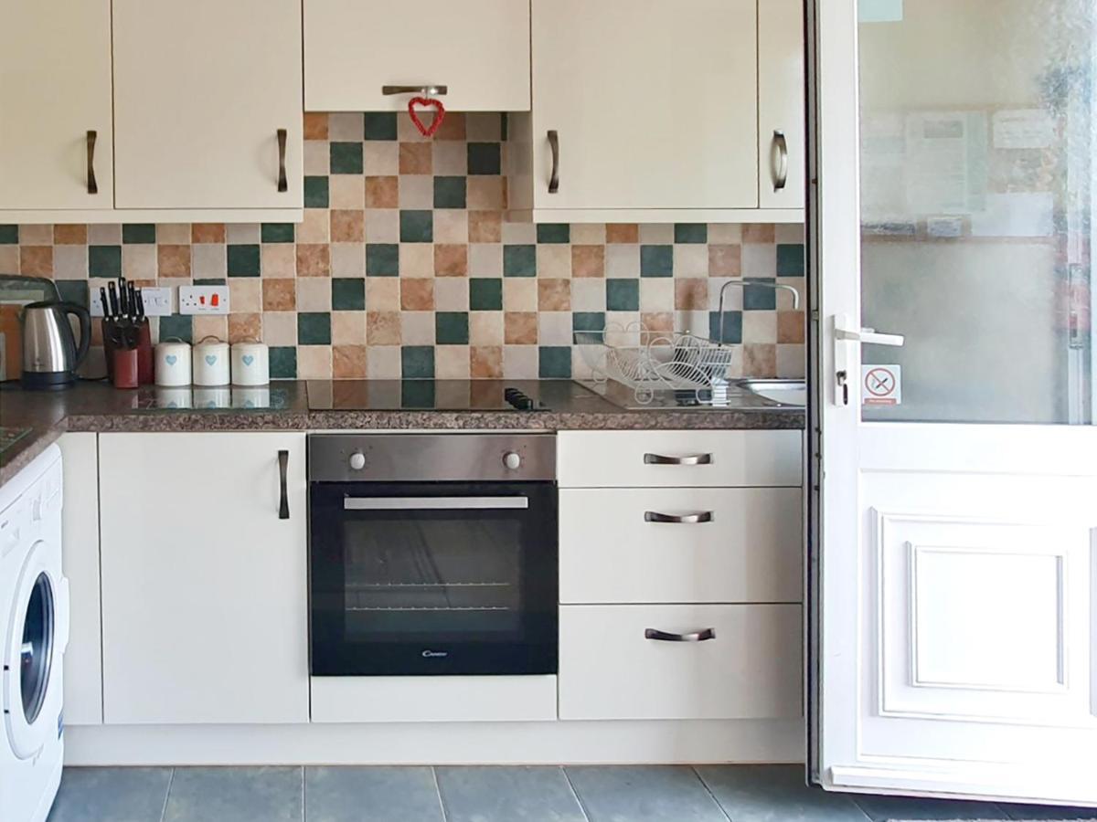 Dart Haven - Cheerful Holiday Bungalow In Galmpton ภายนอก รูปภาพ